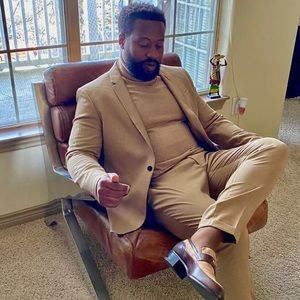 Meet your Posher, Acey